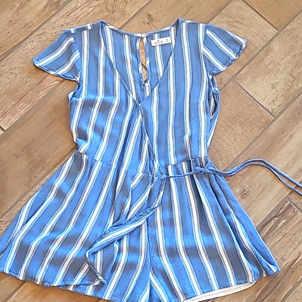 Blue Wrap Romper M Hollister Short Summer - Picture 1 of 7